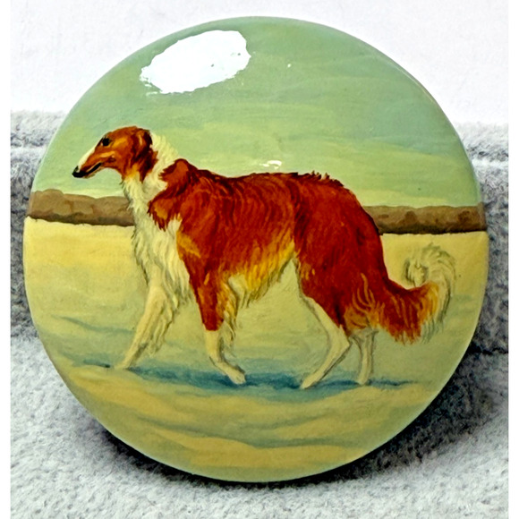 Vintage Russian Wolfhound Borzoi Hand Painted Lacquer Brooch Pin Wood Signed '02 - Picture 4 of 4